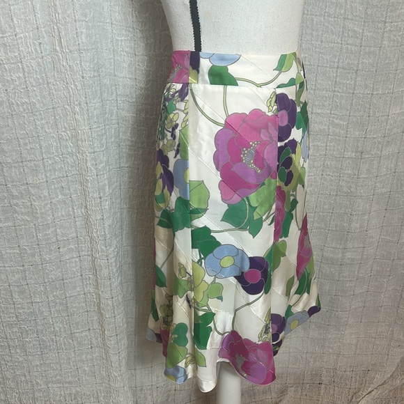 Armani Collezioni Purple and Green Knee-Length A-Line Skirt - Picture 2 of 5